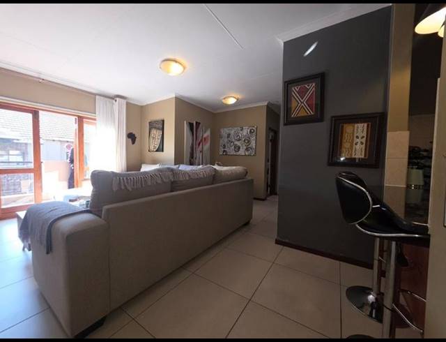 2 BEDROOM TOWNHOUSE FOR SALE IN MEYERSDAL
